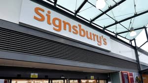 A Sainsbury's In Bath Has Become The UK’s First Signing Store