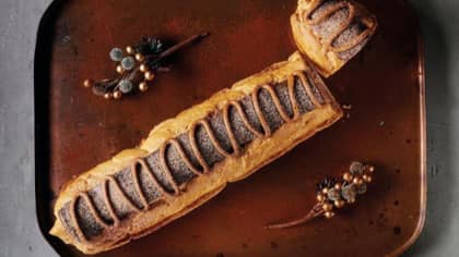 Asda Is Selling A Giant Chocolate And Caramel Eclair That Serves 10 People