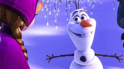 Iceland Is Selling A Giant Olaf From 'Frozen' Toy For Just £20