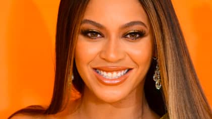 Beyonce Reveals She Owns 80,000 Bees And Makes Her Own Honey