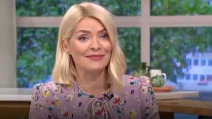 This Morning: Holly Willoughby Absolutely Loses It Over Picture Of Prince William Getting Jabbed
