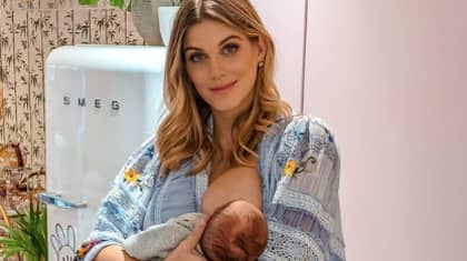 Ashley James Forced To Defend Breastfeeding Snaps