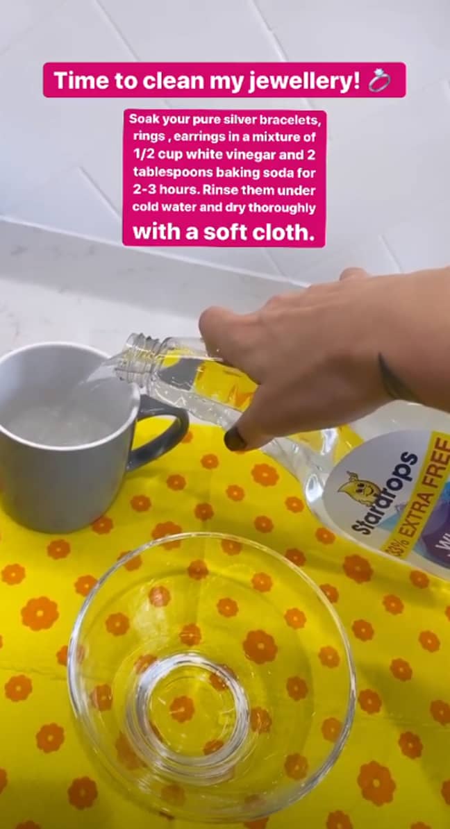 Sophie used just white vinegar and baking powder (Credit: Instagram/@mrshinchhome)