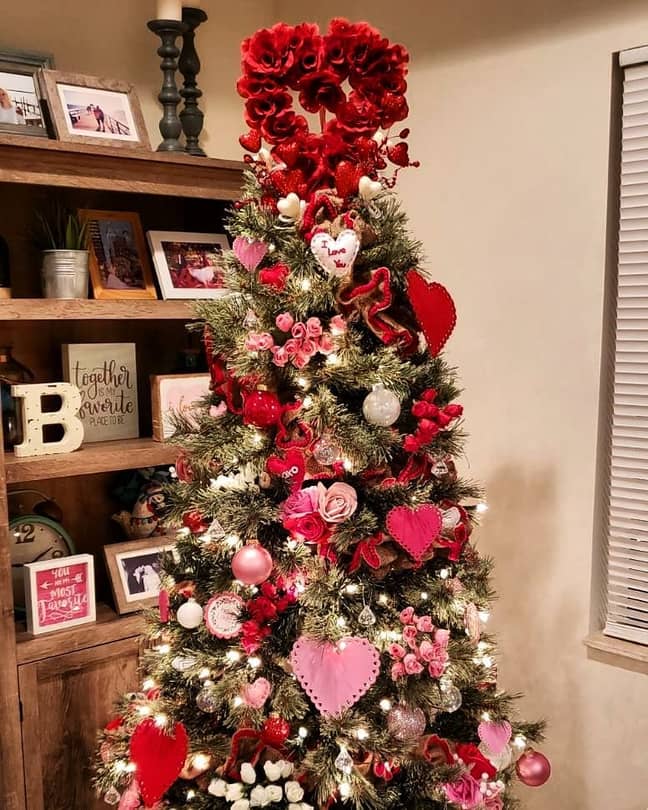 Kerry piled her tree high with love hearts (Credit: Instagram/Kerrybebe)