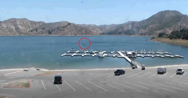 The boat can be seen departing (Credit: Ventura County Sheriff's Department)