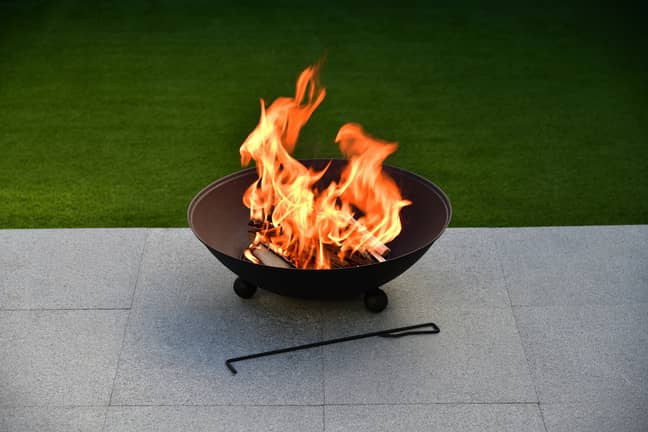 The Chicago Bowl fire pit (Credit: B&amp;M)