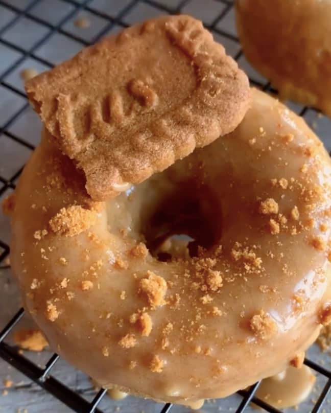 People are making Biscoff doughnuts - and we are drooling (Credit: Instagram/@fitwafflekitchen)