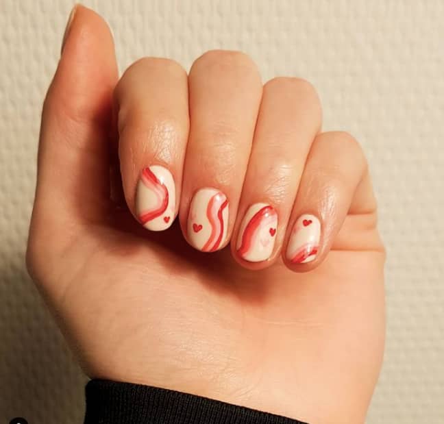 The Raspberry Ripple effect looks amazing - and can be done at home (Credit: Instagram - Nails by Marije)
