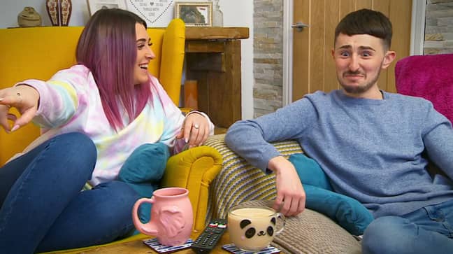 Pete stars on 'Gogglebox' with his sister Sophie (Credit: Channel 4)