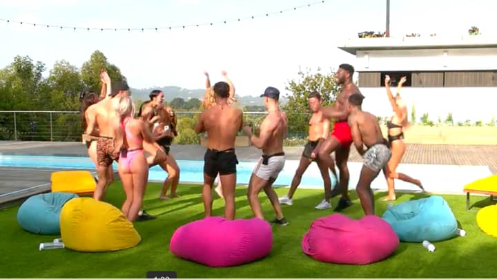 Love Island 2021 Cast Reportedly Now Isolating In Spain