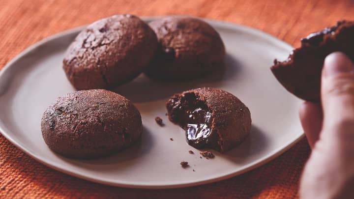 Domino's Launches New Limited Edition Chocolate Orange Cookies 
