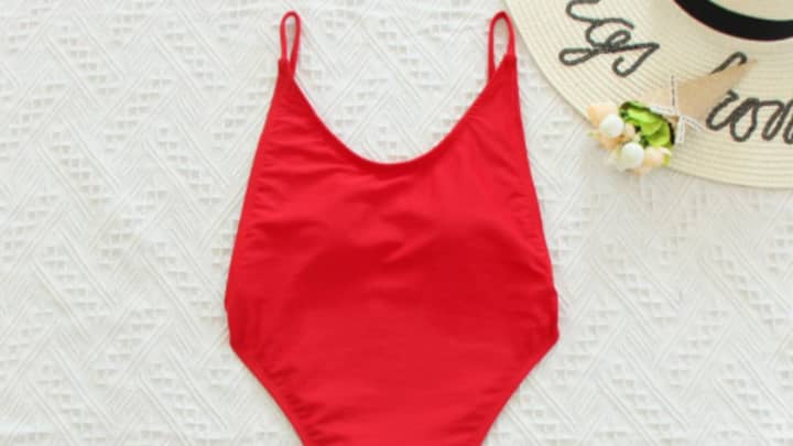 Women React To This High Cut Swimsuit - And It's Hilarious