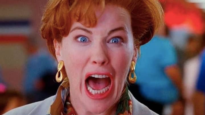 People Are Just Realising Moira Rose From Schitt's Creek Is The Mum From Home Alone