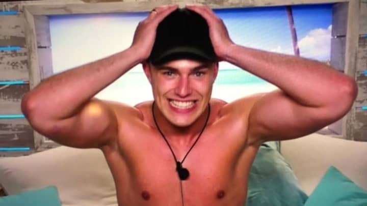 'Love Island' Star Curtis Crashes Sex Website As Viewers Look Up Eagle Sex Position