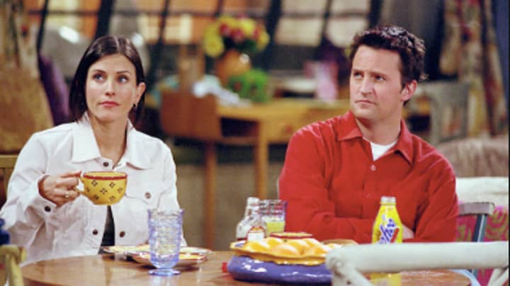 Friends Fans' Shock As It Turns Out Matthew Perry And Courteney Cox Are Related IRL
