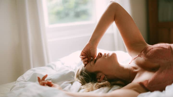 This 10-Minute Hack Will Help You Fall Asleep When The Weather Is Hot