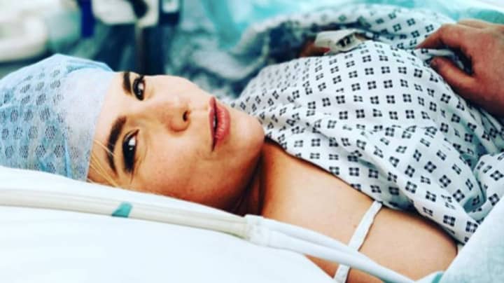 Tearful Paloma Faith Reveals She Is Suffering From Breast Engorgement And Cracked Nipples